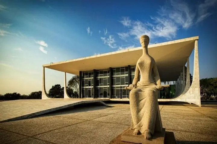58% dos brasileiros dizem ter vergonha do STF