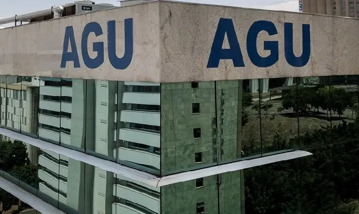 AGU pede bloqueio de bens de mais 14 investigados por fraude no INSS