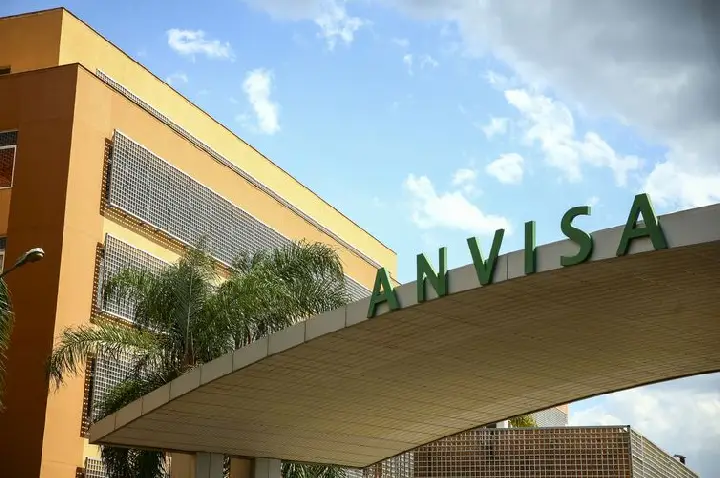 Anvisa proíbe suplementos alimentares com ora-pro-nóbis