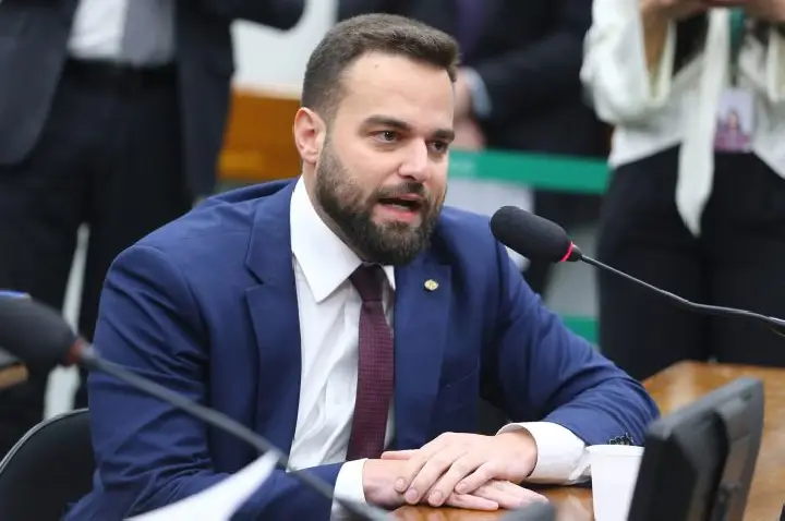 Audiência debate repasse a atletas de parte da receita de apostas esportivas