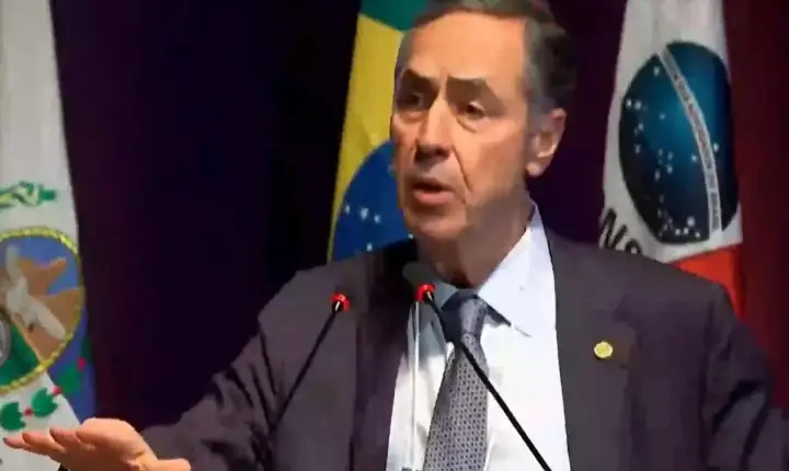 Barroso diz que pediu aos EUA declarações de ‘apoio à democracia brasileira’ quando chefiava o TSE e cita militares