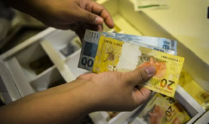 BC informa que brasileiros têm R$ 9,13 bilhões em valores para receber