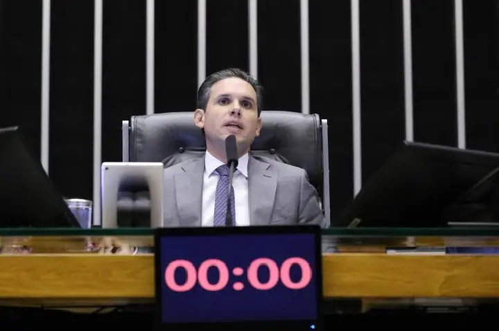 Câmara aprova e promulga resolução que amplia poderes da Polícia Legislativa