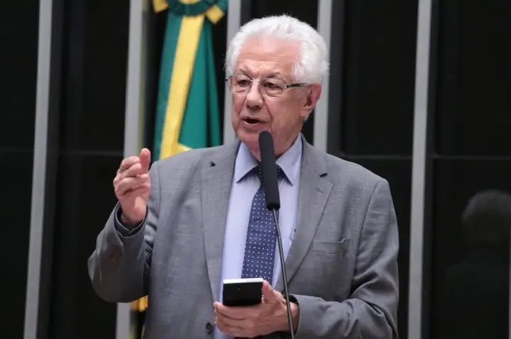 Câmara aprova projeto que facilita acesso ao seguro de exportação