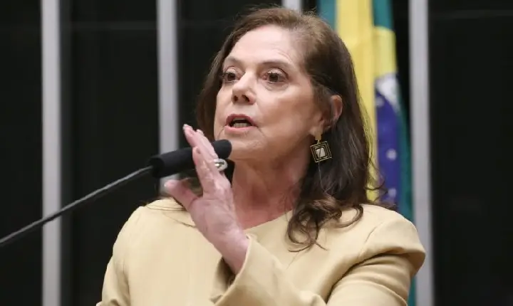 Câmara aprova projeto que obriga o SUS a oferecer acesso a terapias avançadas contra o câncer