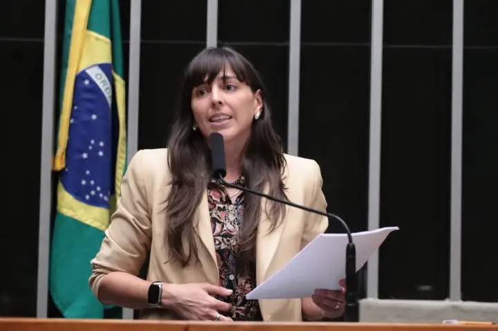 Câmara aprova projeto que permite quebra de sigilo bancário para fixar pensão alimentícia