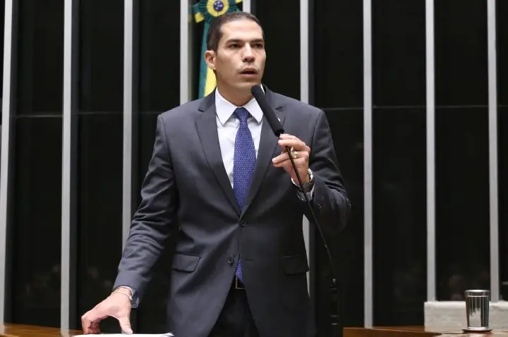 Câmara aprova transferência simbólica da capital federal para Salvador em 2 de julho de cada ano