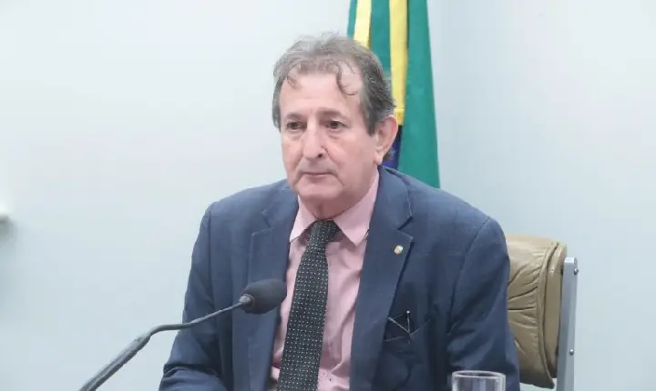 Cientistas denunciam danos à saúde reprodutiva causados por agrotóxicos