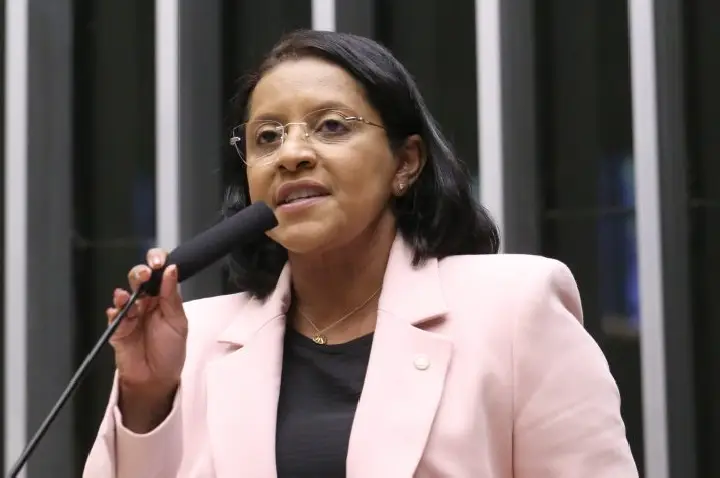 Comissão aprova ampliação da cobertura de planos de saúde para emergências relacionadas à gestação