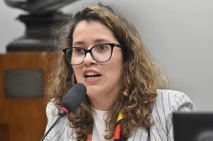 Comissão aprova aumento de dedução no Imposto de Renda para patrocínio cultural em região atingida por desastre