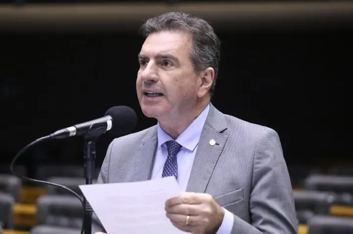 Comissão aprova cashback em faturas de luz e água para quem reciclar resíduos