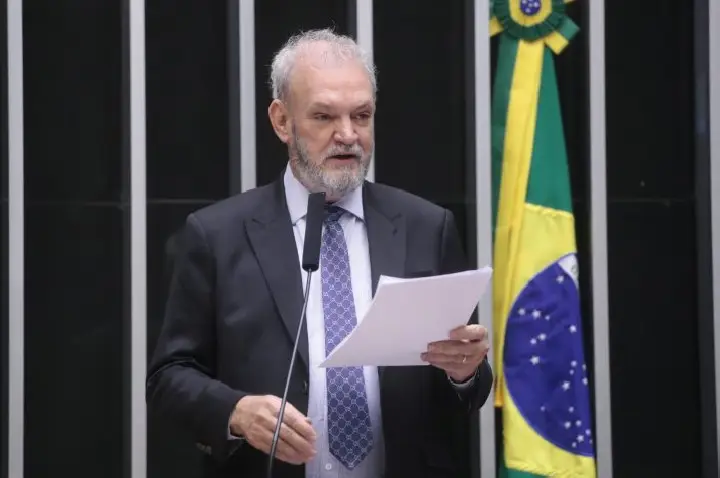 Comissão aprova criação de política de assistência para pessoas com alergias