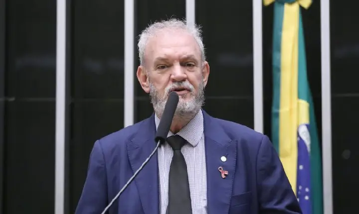 Comissão aprova criação de política nacional de combate à sífilis congênita