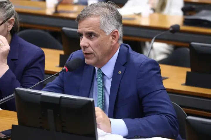 Comissão aprova curso de formação como aquaviário para pescadores artesanais a partir dos 18 anos