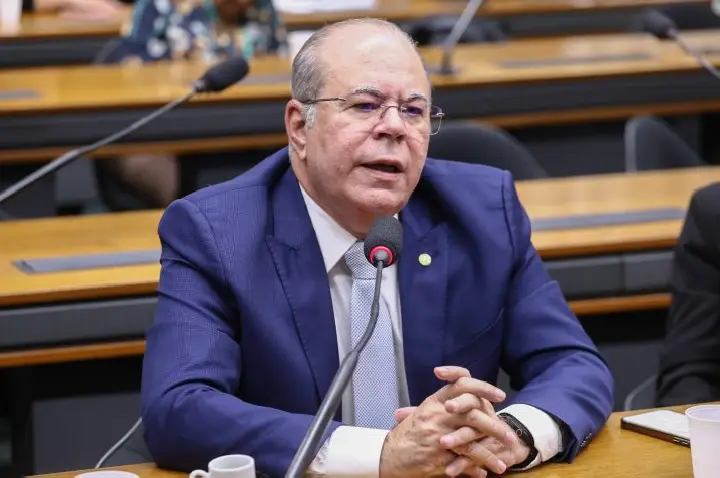 Comissão aprova divulgação obrigatória de dados sobre qualidade de água e esgoto