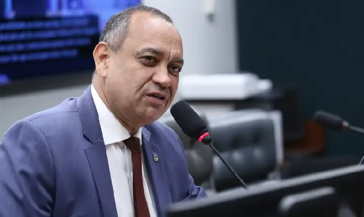 Comissão aprova doação de imóveis de departamento de obras contra a seca a antigos ocupantes