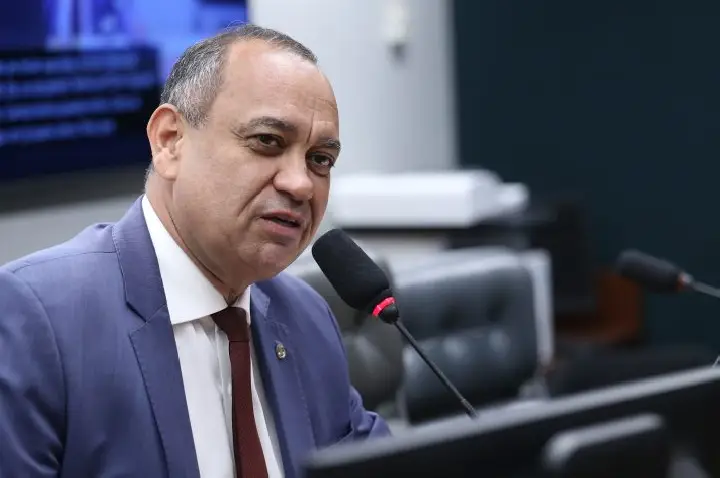 Comissão aprova doação de imóveis de departamento de obras contra a seca a antigos ocupantes