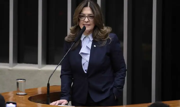 Comissão aprova elaboração de protocolo para tratamento do climatério no SUS