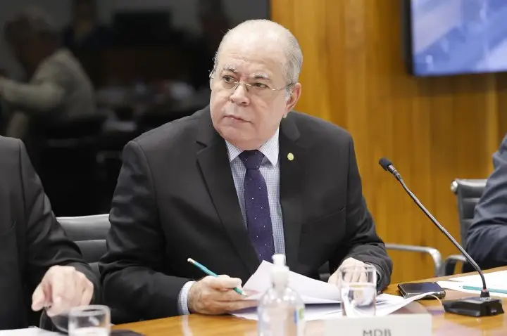 Comissão aprova incentivos fiscais para saneamento e define órgão de monitoramento