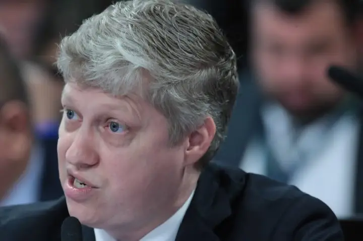 Comissão aprova isenção de visto para turistas de Austrália, Canadá e EUA