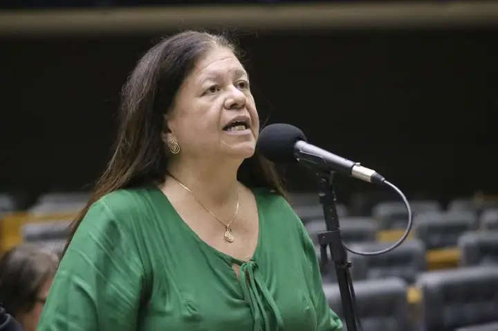 Comissão aprova limite de uso da margem consignável para cartões a 5%