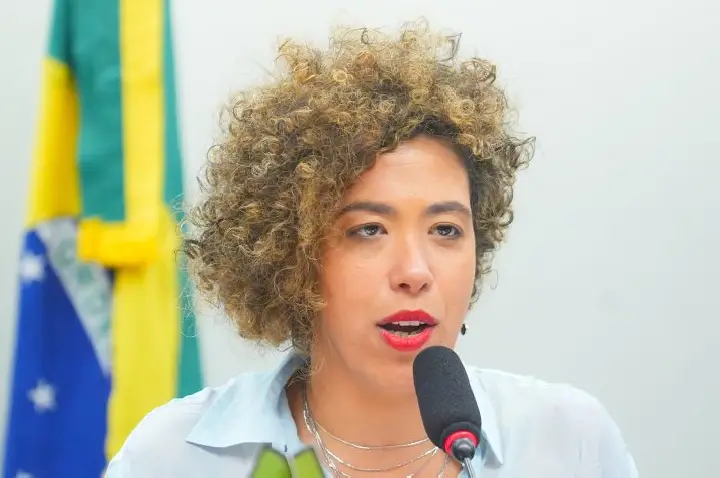 Comissão aprova marco legal para fortalecer o futebol feminino no Brasil