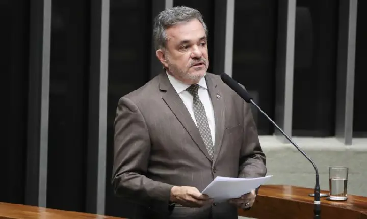 Comissão aprova multa para grande empresa que atrasa pagamento a fornecedor