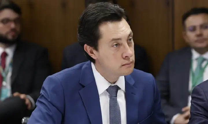 Comissão aprova outorga provisória de táxi para cônjuge ou herdeiro de taxista falecido