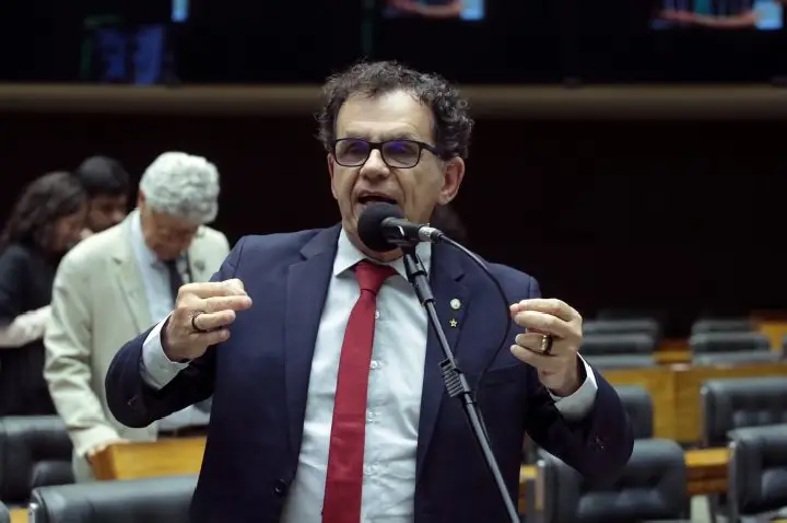 Comissão aprova política para democratizar acesso e valorizar a música