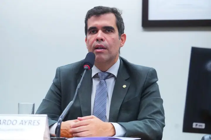 Comissão aprova prazo para redirecionamento de execução trabalhista a ex-sócio