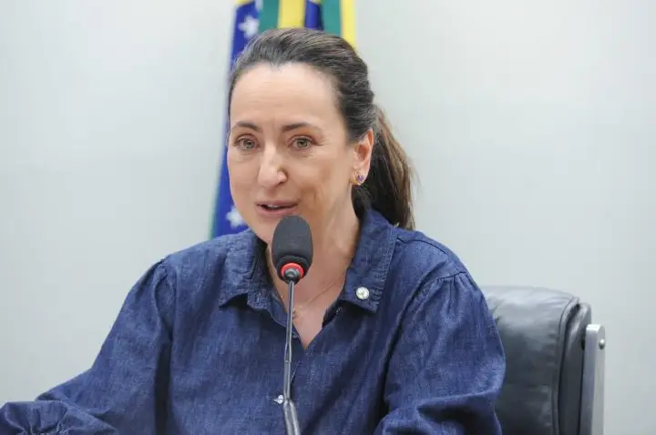 Comissão aprova prazos para ampliar o teste do pezinho até 2027