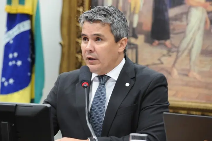 Comissão aprova prioridade na emissão de documentos para vítimas de violência doméstica