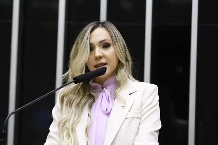 Comissão aprova prioridade na tramitação de ações de investigação de paternidade