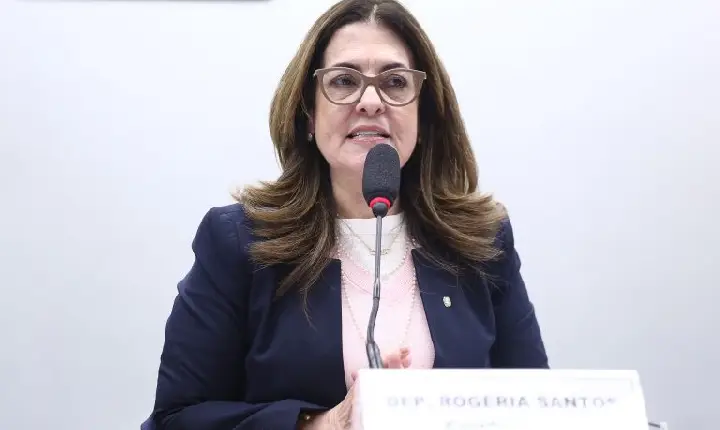 Comissão aprova prioridade para gestantes e lactantes no acesso a vacinas durante epidemias