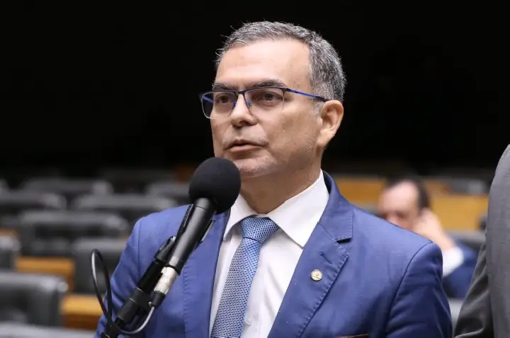 Comissão aprova programa de apoio para famílias de agentes de segurança mortos ou feridos em serviço