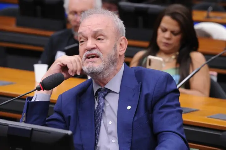 Comissão aprova projeto para ampliar prioridade no atendimento de saúde à pessoa com deficiência