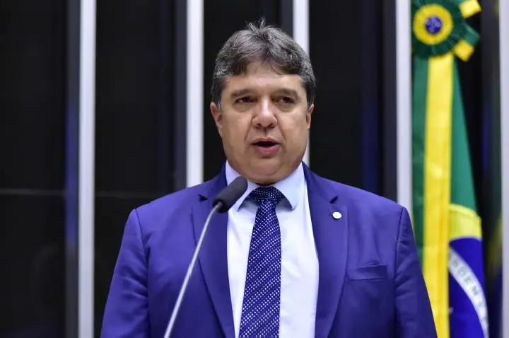 Comissão aprova projeto para criar regime especial de tributação para setor metroferroviário