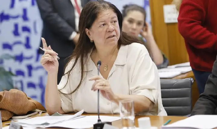 Comissão aprova projeto que amplia acesso à saúde mental