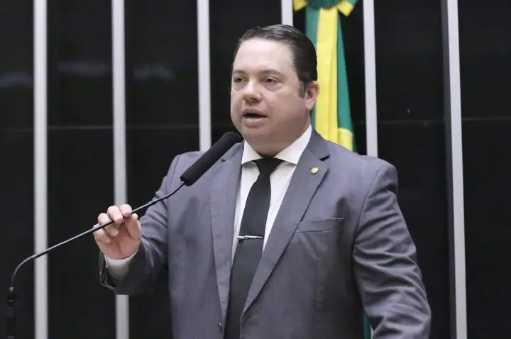 Comissão aprova projeto que cria programa de segurança no campo