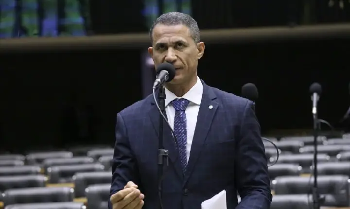 Comissão aprova projeto que define prazos para perícia em armas da segurança pública apreendidas