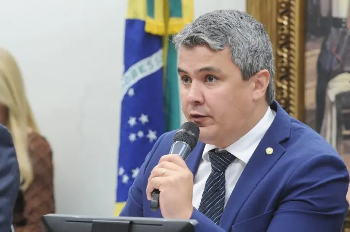 Comissão aprova projeto que estende para 60 dias a validade da CNH vencida