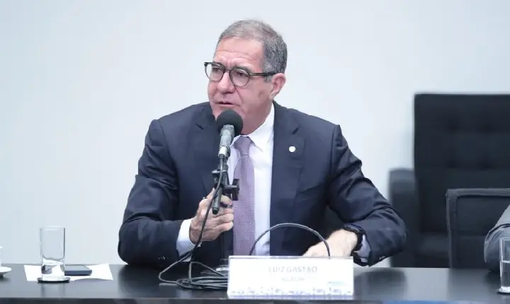 Comissão aprova projeto que exige análise de impacto de novas leis no setor privado