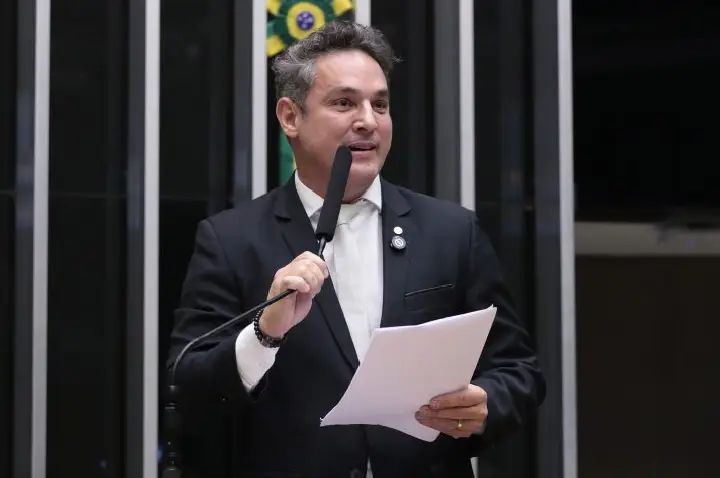 Comissão aprova projeto que facilita permissão para construção de barragens para irrigação