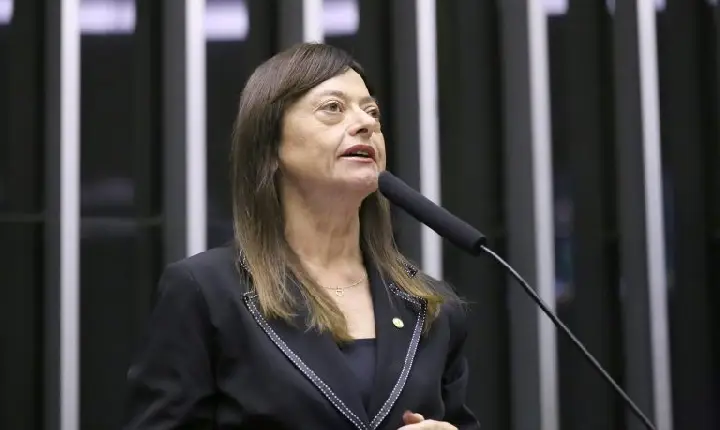 Comissão aprova projeto que prevê pelo menos 20% da propaganda do governo para mídia regional