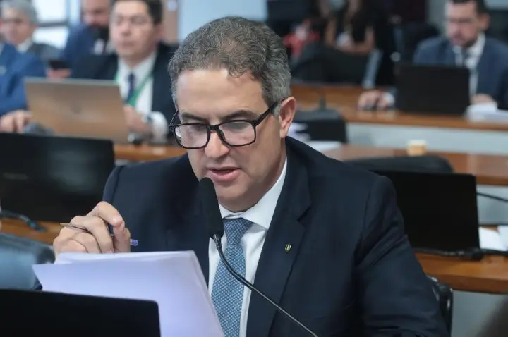Comissão aprova projeto que prevê seguro-desemprego para trabalhador rural safrista