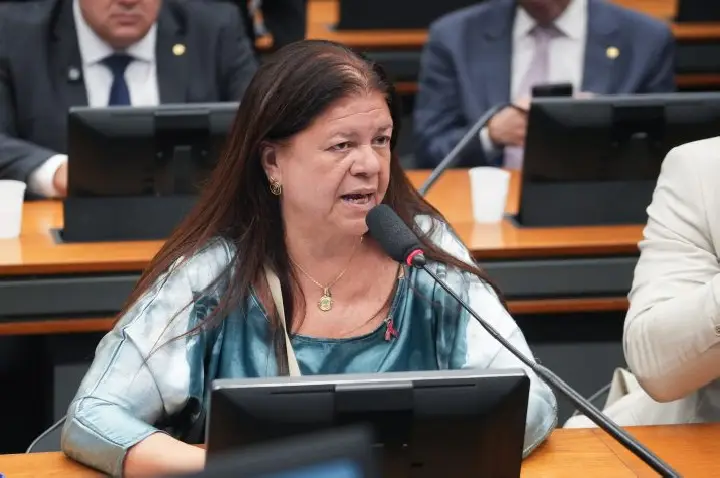 Comissão aprova projeto que proíbe progressão de pena para condenados por crimes hediondos