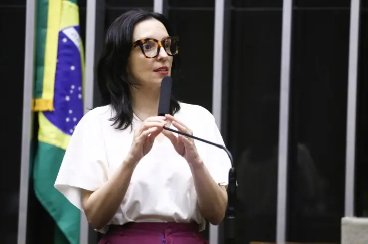 Comissão aprova projeto que reconhece escolas de saúde pública como estratégicas para o SUS