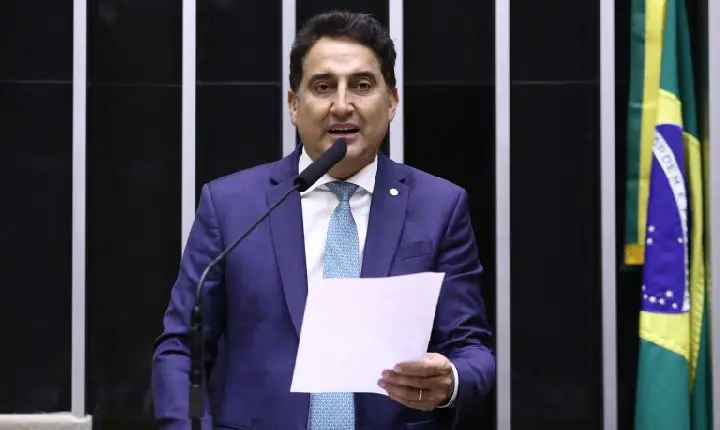 Comissão aprova projeto que regulamenta vaquinhas solidárias