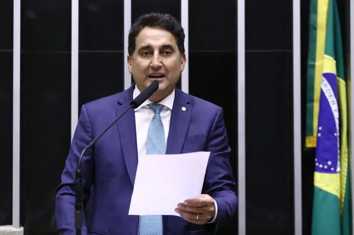 Comissão aprova projeto que regulamenta vaquinhas solidárias