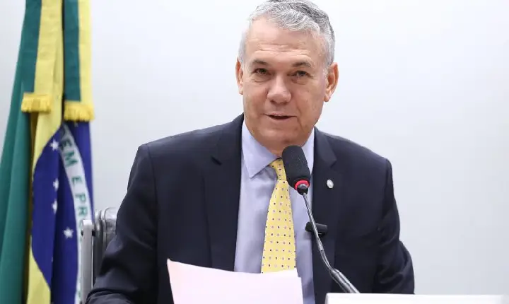 Comissão aprova projeto que reserva de leitos de hospitais para pessoas idosas